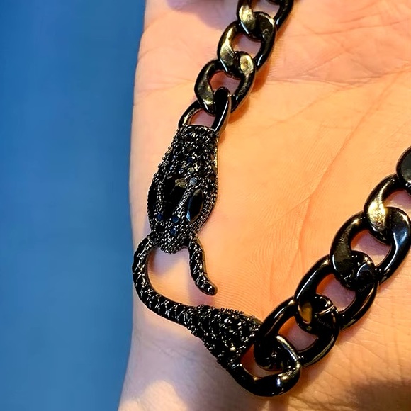 Vintage Gun Black Medusa Snake Necklace - Unique Clavicle Chain for Bold Style💎 - Picture 2 of 5